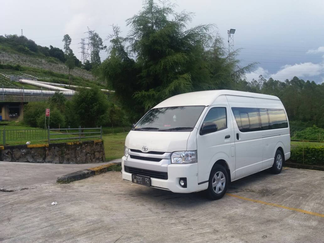 Sewa Hiace Jakarta Utara