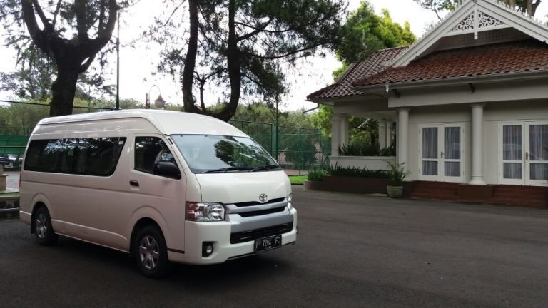 Sewa Hiace Bekasi