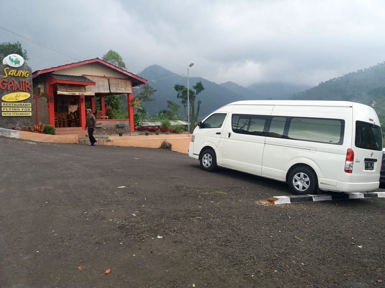 Sewa Hiace Bandung