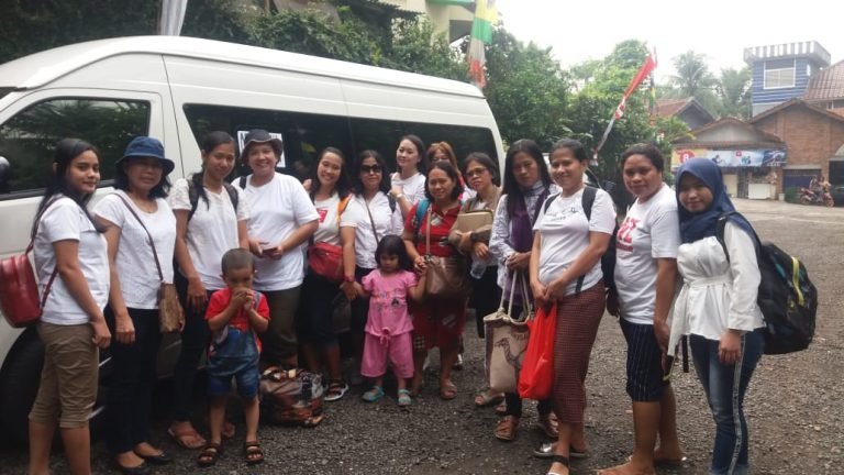 Sewa Hiace Rombongan Orang Tua Murid SD di Rawasari Jakarta ke Kampung Wisata Cinangneng - 081316347887