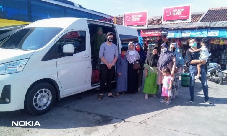 sewa hiace