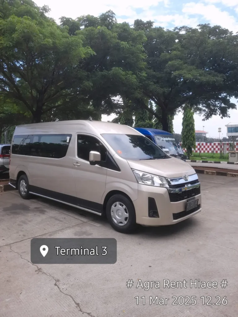 sewa hiace